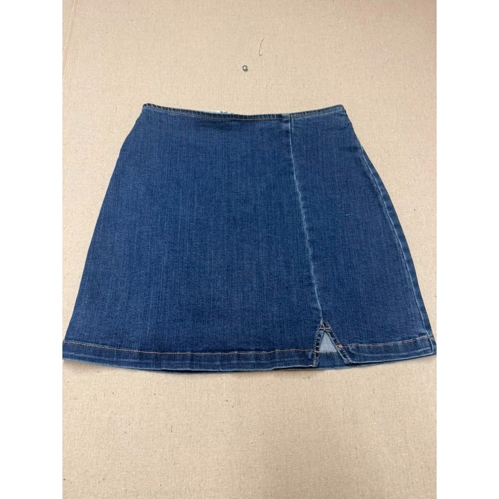 Wild Fable Women's Denim Mini Skirt Size 4 Blue Front Slit Zip Back [A56]
